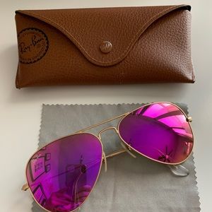 MIRRORED HOT PINK RAY BAN AVIATORS